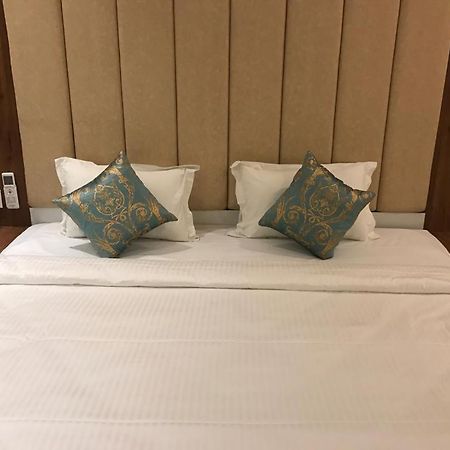 Hotel Hari Vilaas Варанасі Екстер'єр фото