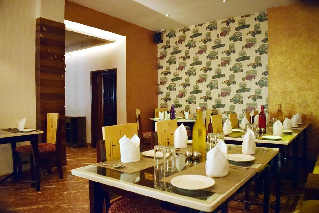 Hotel Hari Vilaas Варанасі Екстер'єр фото